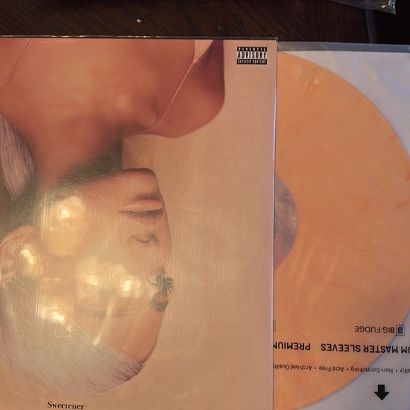 Ariana Grande Sweetener Peach Vinyl - Picture 3 of 6